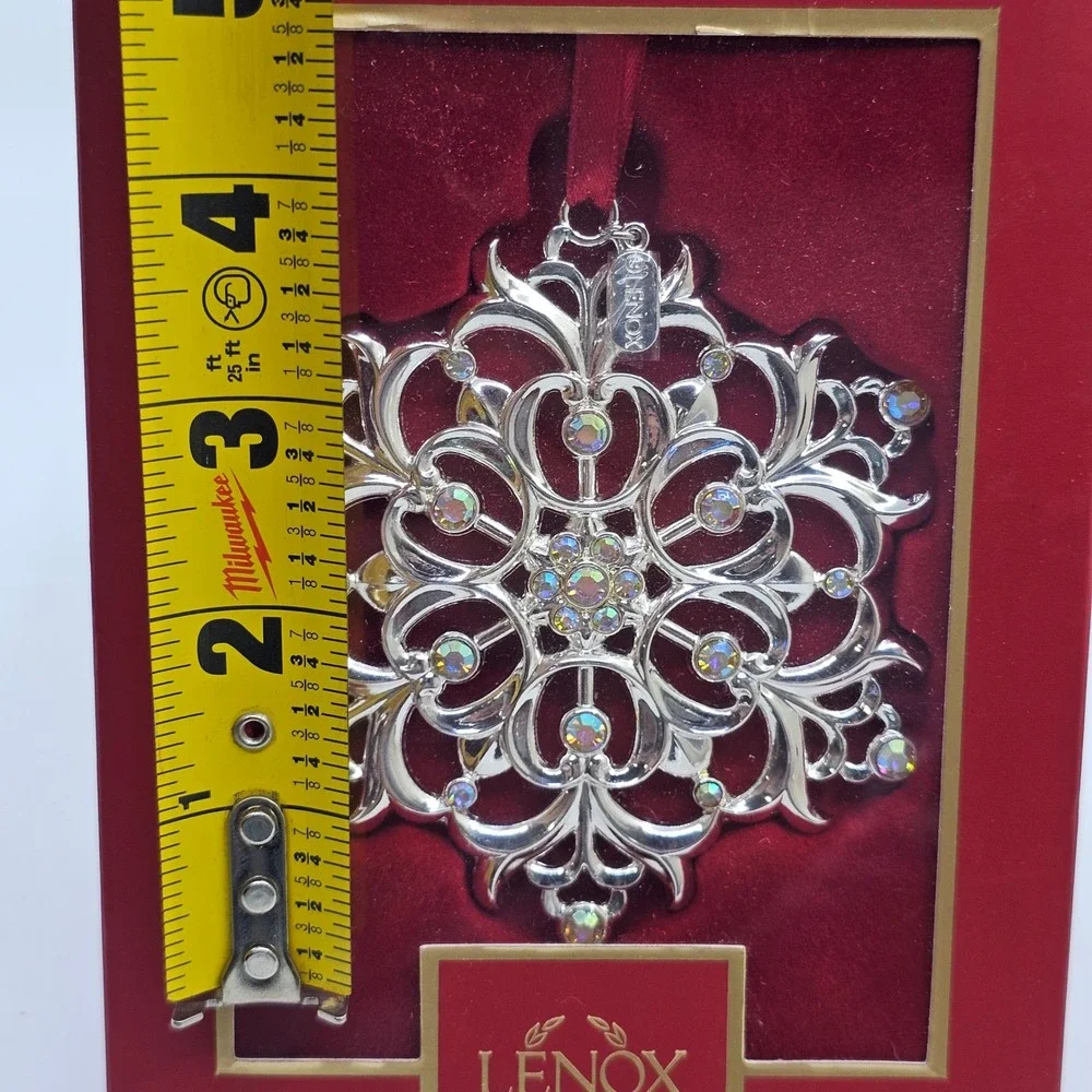 Lenox 2022 Snow Majesty Snowflake Ornament 18th Series Silver Plate AB Crystals